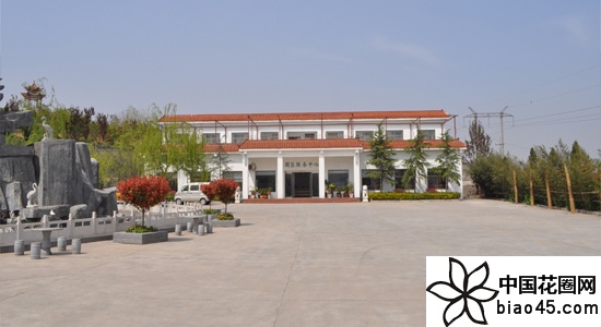 河南洛阳仙鹤纪念园